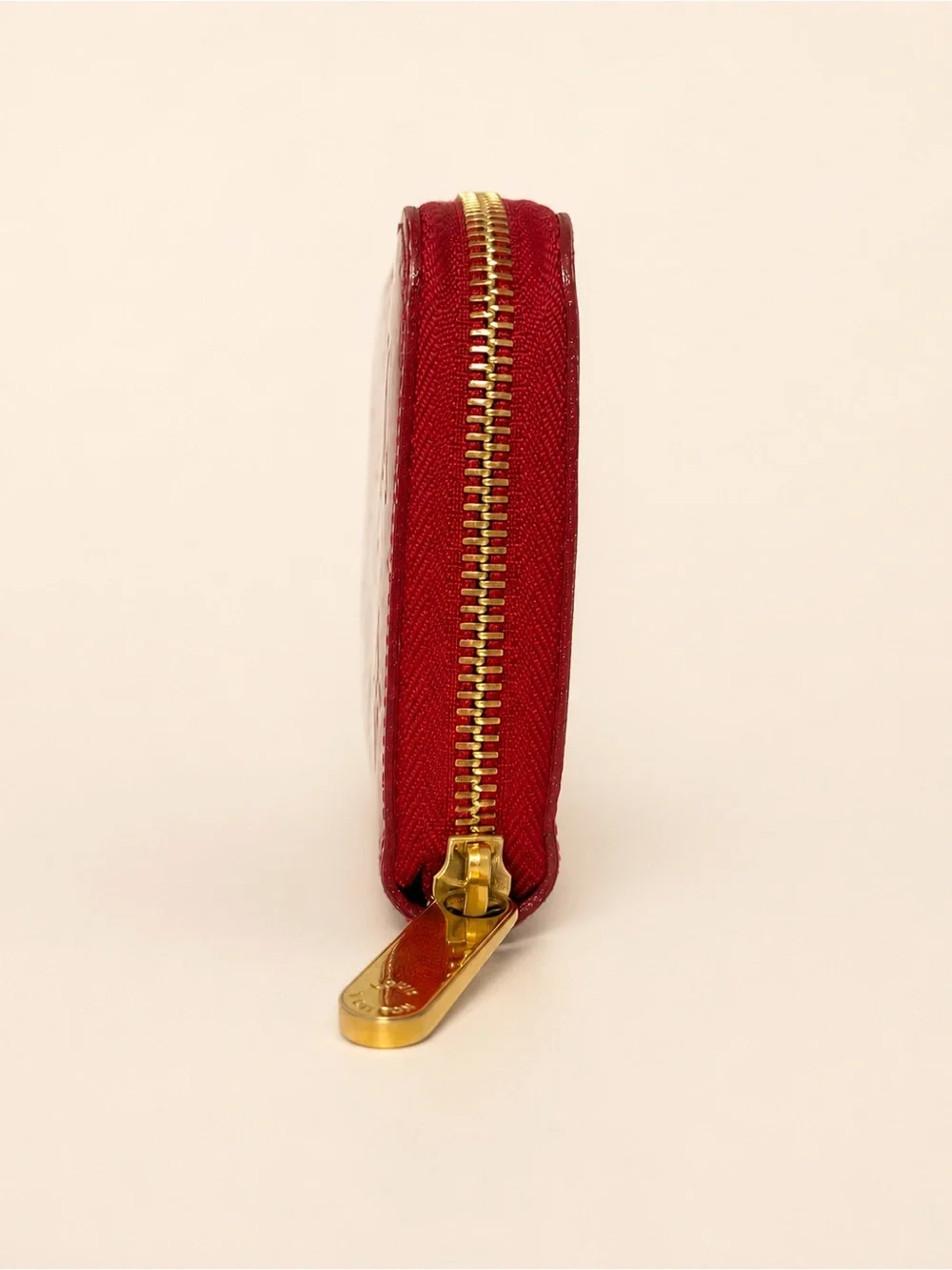 Louis Vuitton Monogram Vernis Zippy Wallet Red w/ Box
